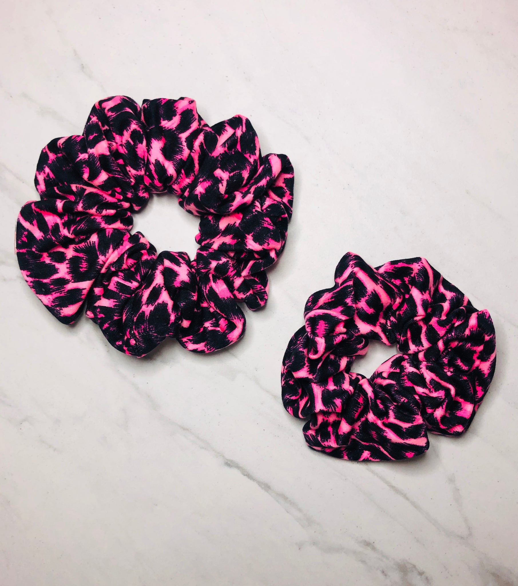 Scrunchie Wine Glass Charms ~ Amur Leopard Wine Ribbons – Tie One On Designs